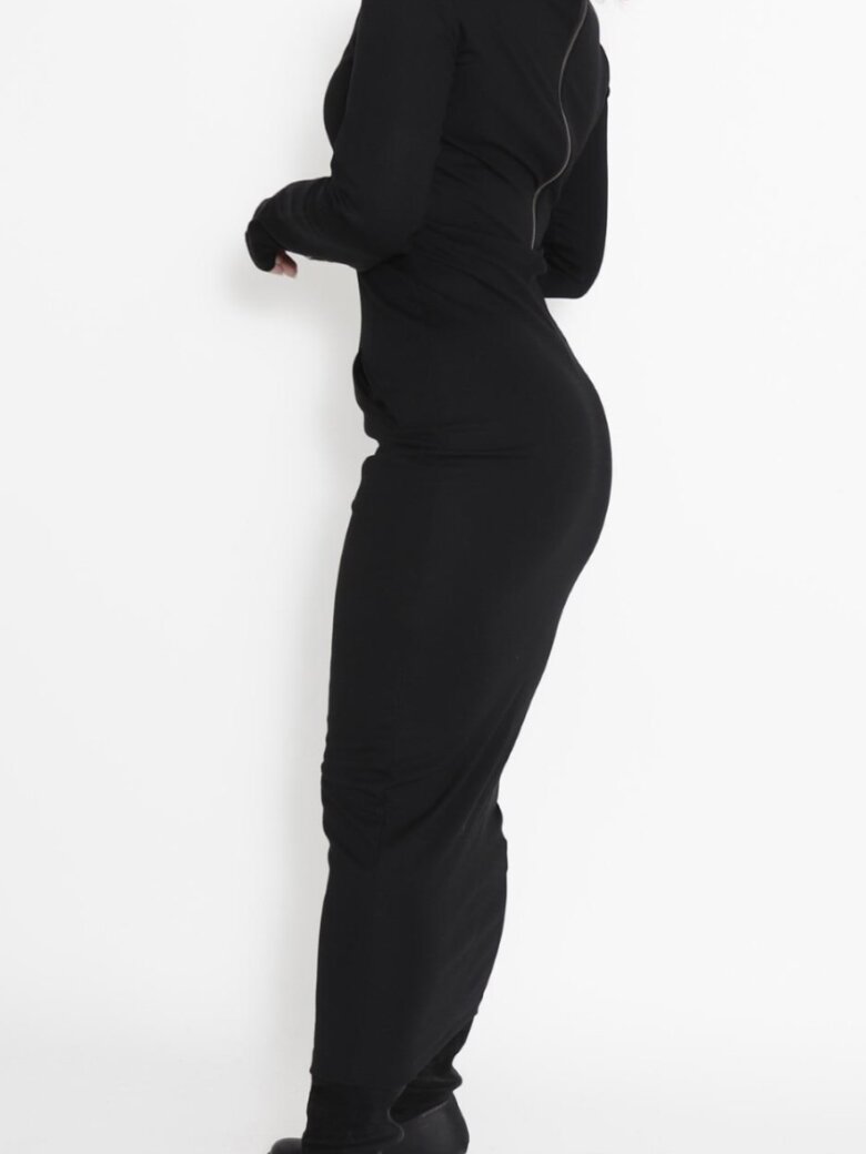Long turtle neck dress with zipper and pockets