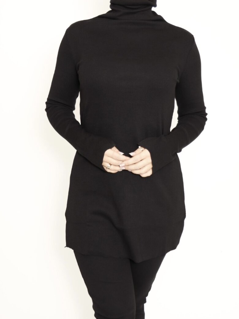 Roll neck blouse with side slits